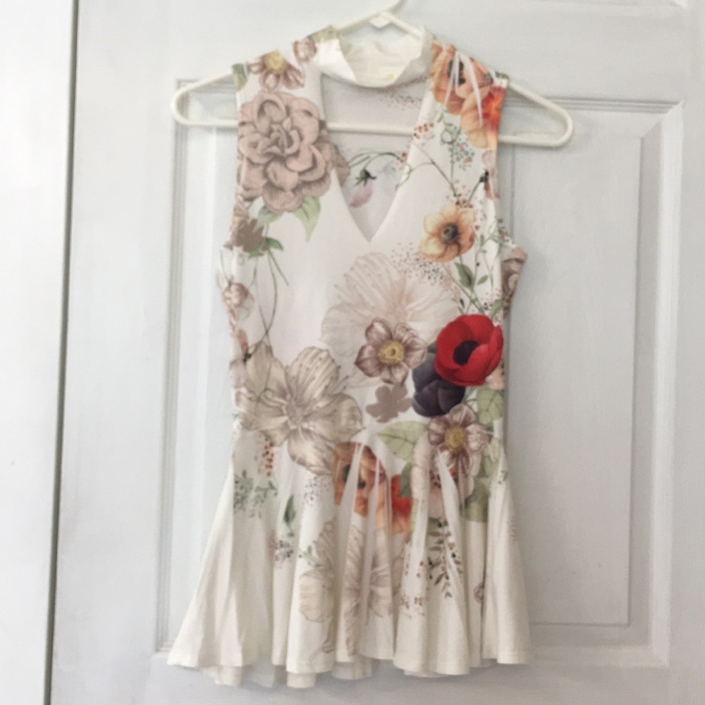Sleeveless shirt